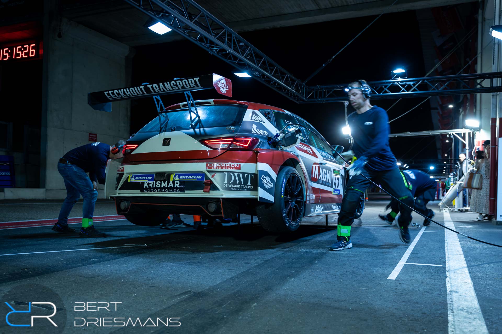 Gte Racing Garage GTE Racing geeft kleur aan strijd in sterk bezette klasse TA ...